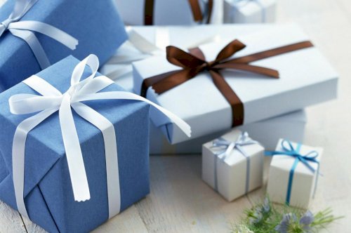 Xưởng in logo lên dây ruy băng gói quà, lợi ích in dây duy băng gói quà!